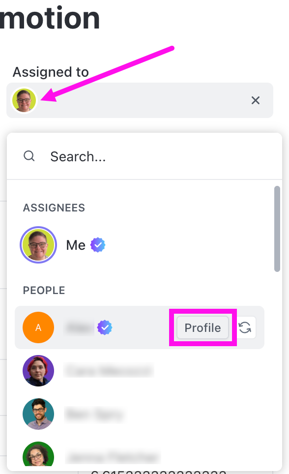 Screenshot del passaggio del mouse su un avatar per aprire il menu Persone.