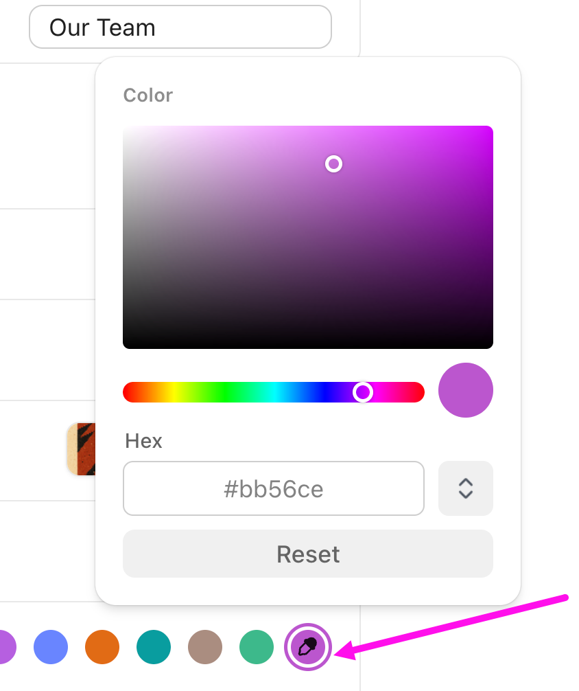 Screenshot che mostra lo strumento contagocce utilizzato per selezionare un colore personalizzato.
